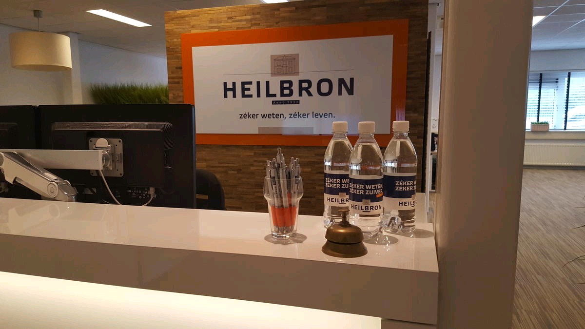 190319 acrylox logoplaat