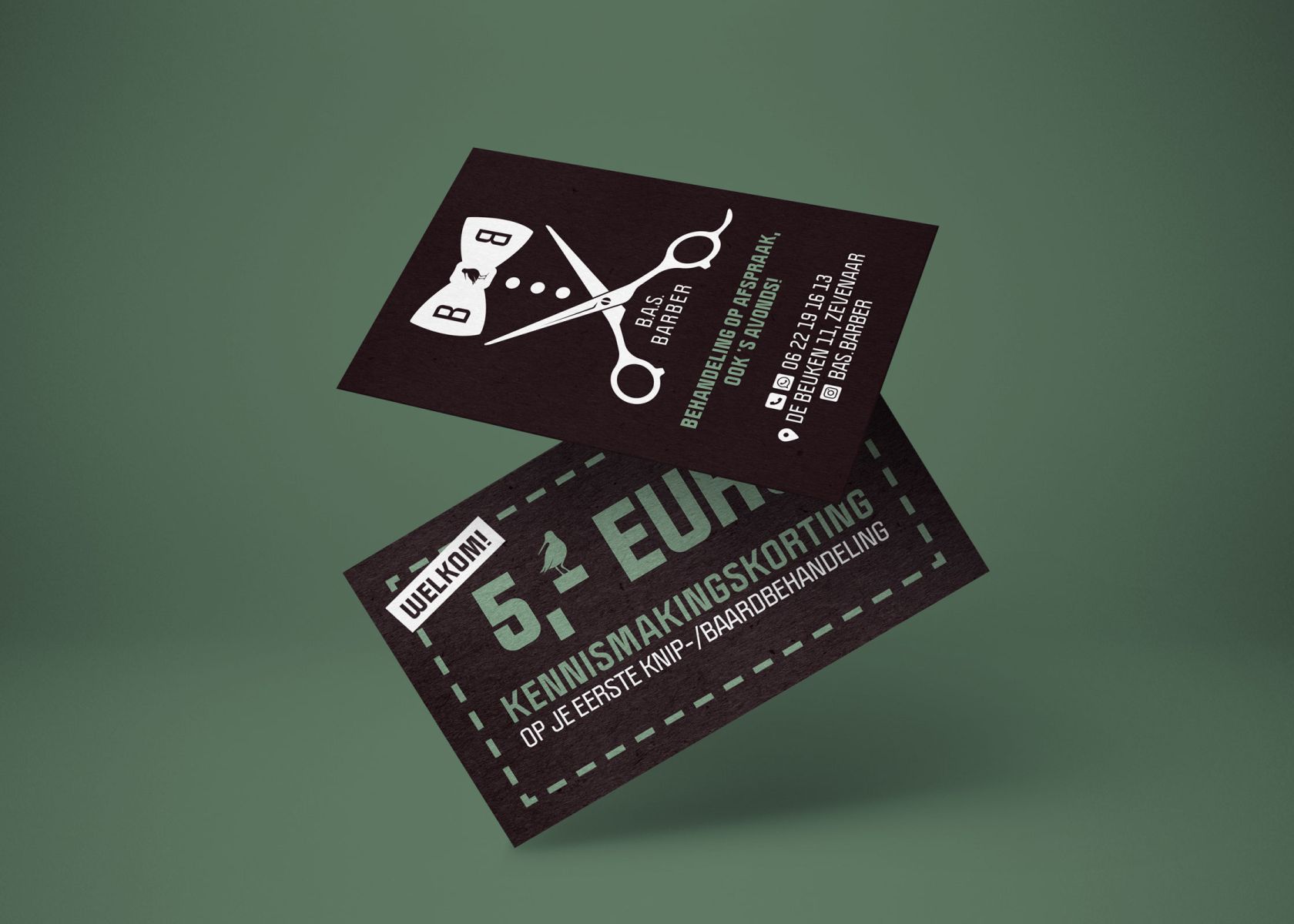 220316-BAS-Barber-Visitekaartje-op-zwart-papier-met-witte-inkt